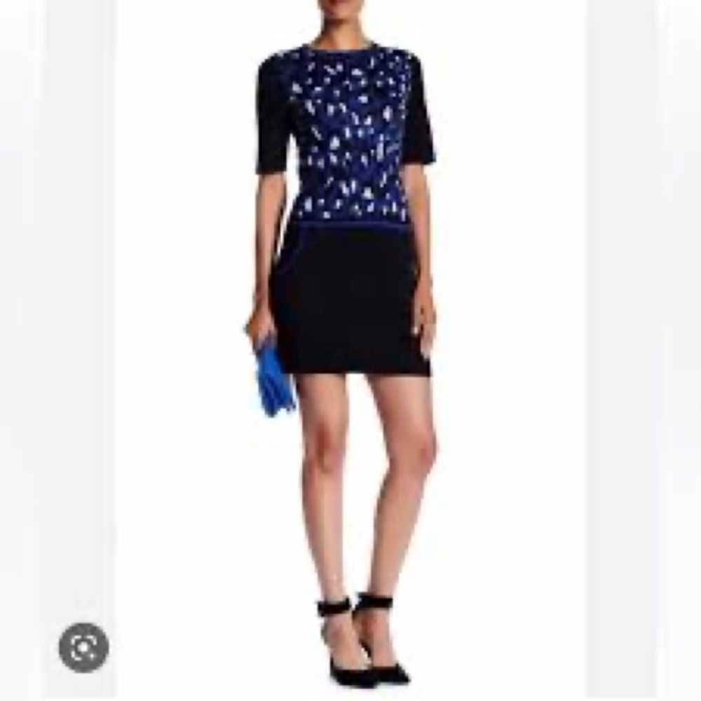 Trina Turk Merino Blend Verity Sweater Dress Short Sleeve Crew Neck size M